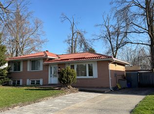 219 Steel St, Barrie, ON L4M 2G8