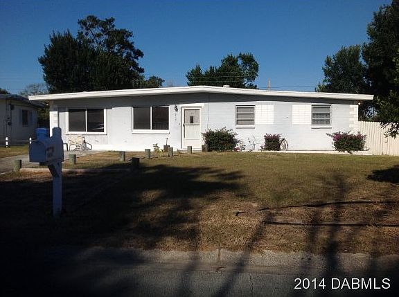 3rd image of 1414 Jackson Ave
