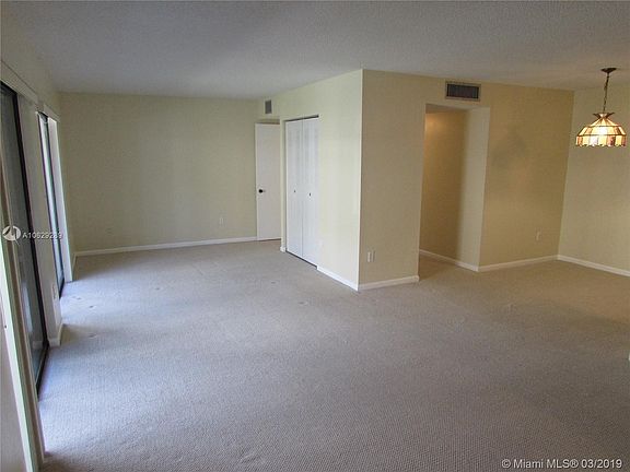 5th image of 7829 Ashmont Cir #107