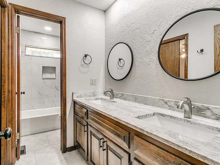 1213 Westbrooke Ter — Photo 17