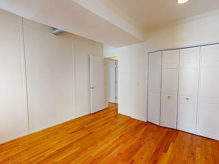 246 E 44th St #3 — Photo 14