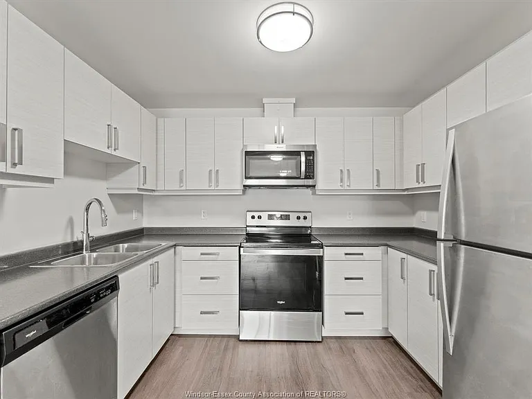 22 Victor St #509 — Photo 9