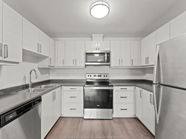 22 Victor St, Essex, ON