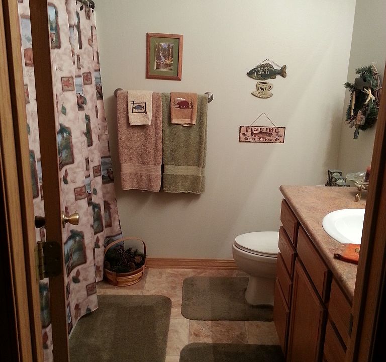 Main bathroom