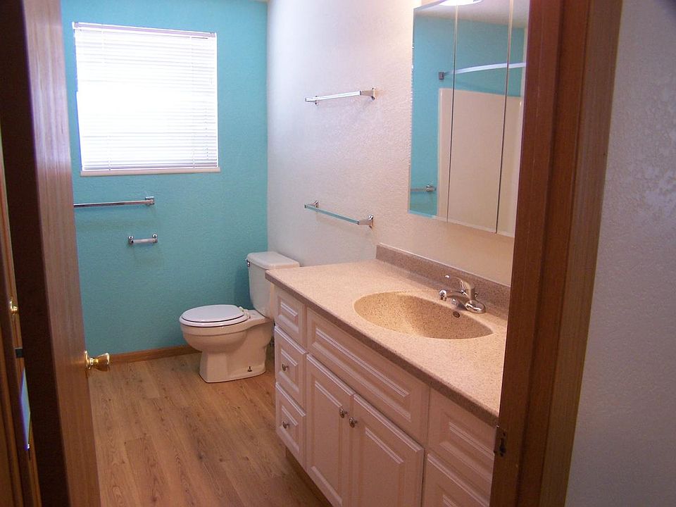 2nd image of 417 S Washington St