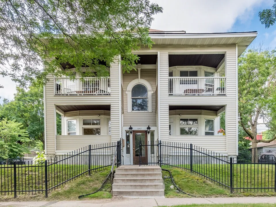 1042 Dayton- unit 4 is the upper-right