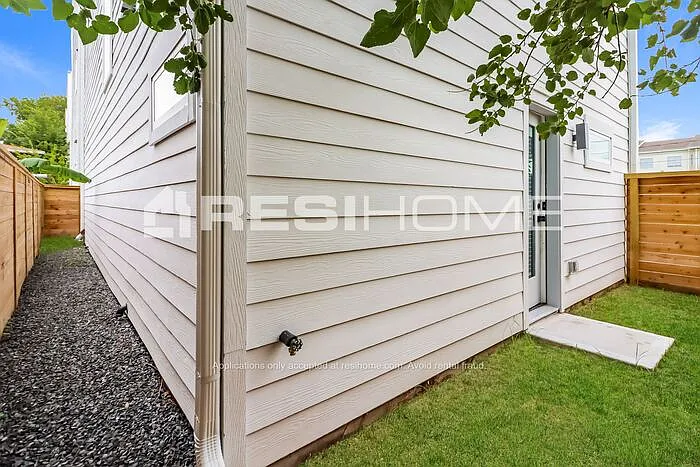 6336 Culberson St — Photo 14