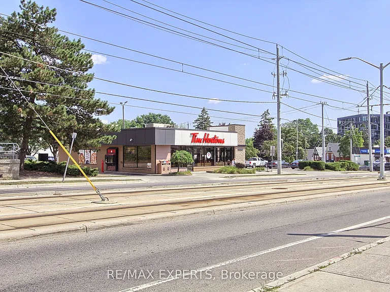 741 King St W #103 — Photo 45