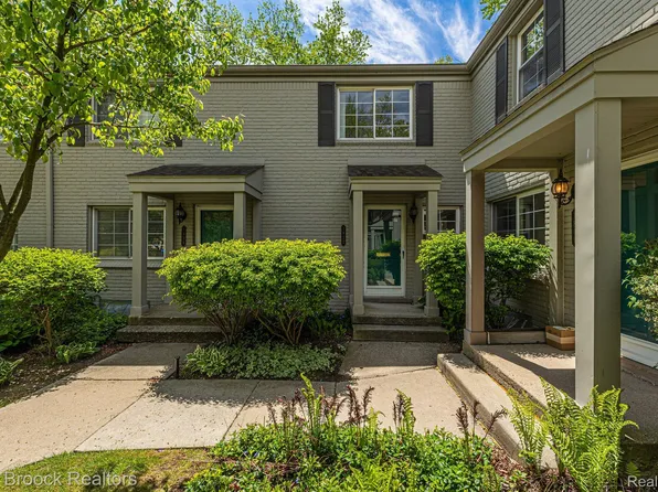 1822 Graefield Rd, Birmingham, MI 48009