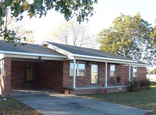 609 NW 3rd St, Corning, AR 72422