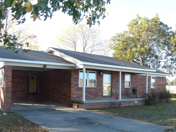 609 NW 3rd St, Corning, AR 72422