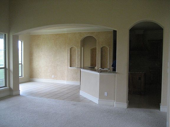 5th image of 1051 Chesapeake Dr