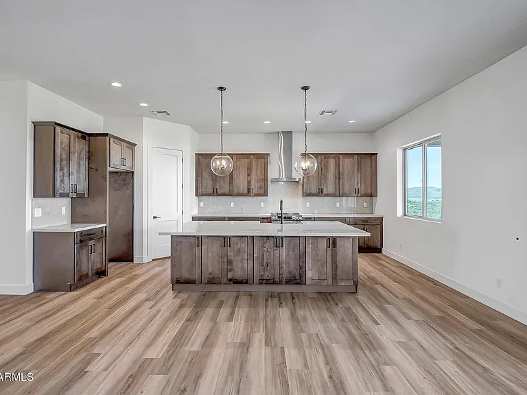 750 S Grant Woods Pkwy — Photo 7