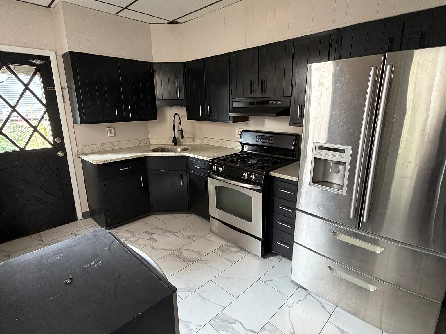 3 bed, 1845 sqft, $2,250 — Photo 4
