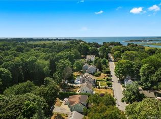 18 Waterside Ln, Clinton, CT 06413