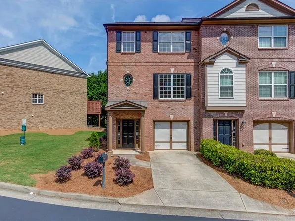 1833 Appaloosa Mill Ct, Buford, GA 30519