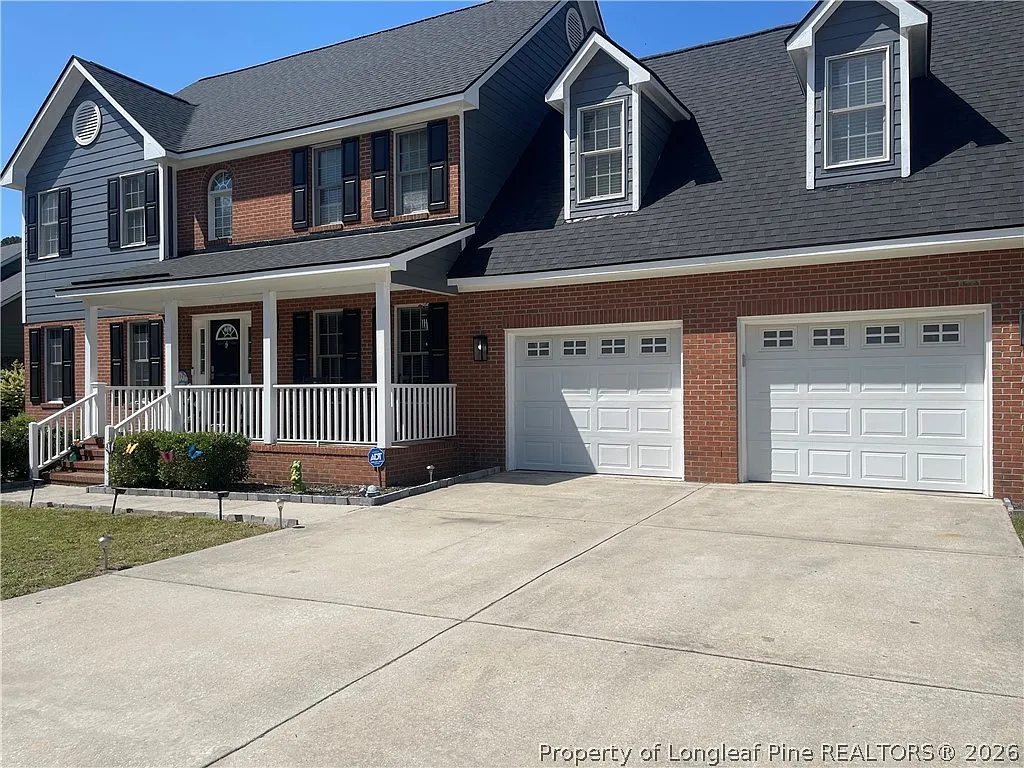 4 bed, 2.5 bath, 2654 sqft, $2,250 — Photo 3