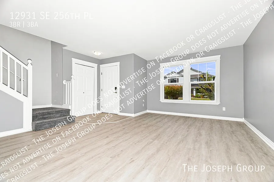 Bright & Beautiful 3-Bed Kent Home — Photo 2