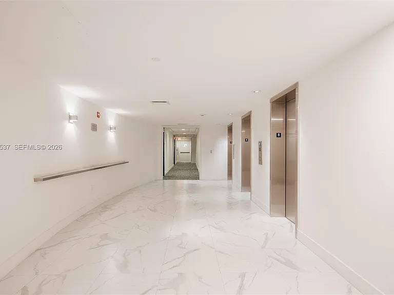 1000 West Ave #501 — Photo 19