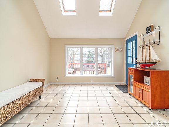 5th image of 86 Hartwell Road