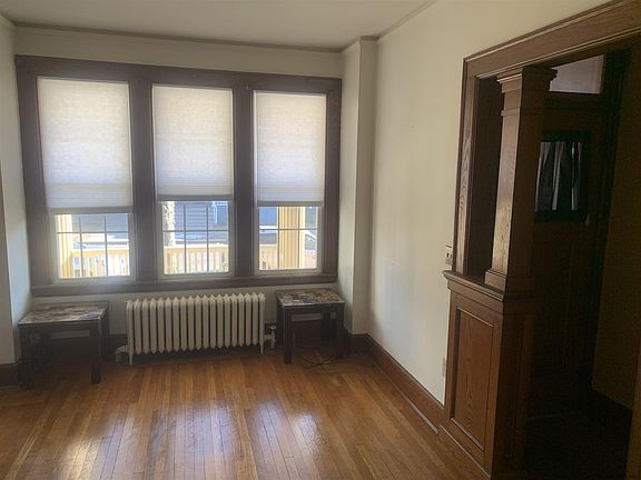 3rd image of 159 Ontario St