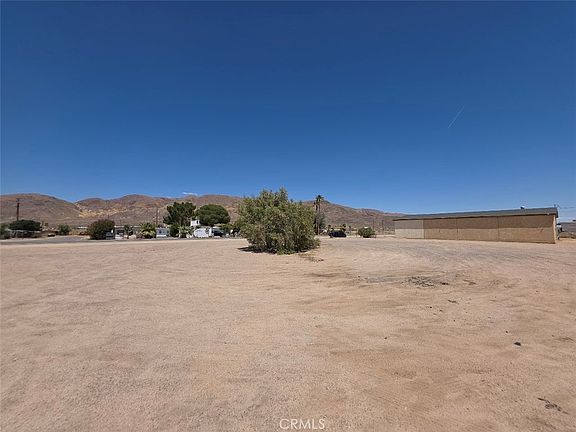 3rd image of 0 Yermo Rd Lot 97