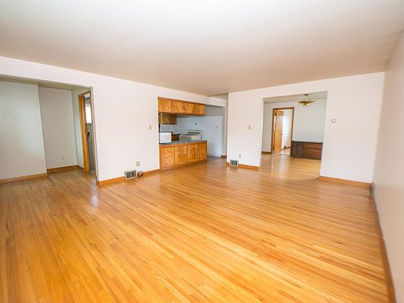 2nd image of 43 Carlyle Ave Floor 2
