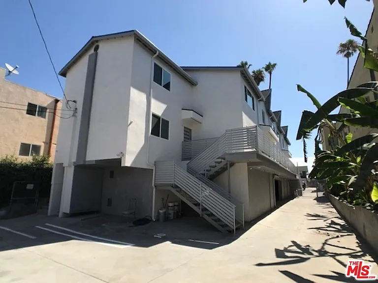 601 N Normandie Ave #8 — Photo 11