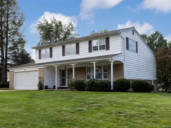 5504 Gardner Dr, Erie, PA 16509