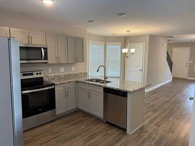 234 Woodland Valley Ln — Photo 3