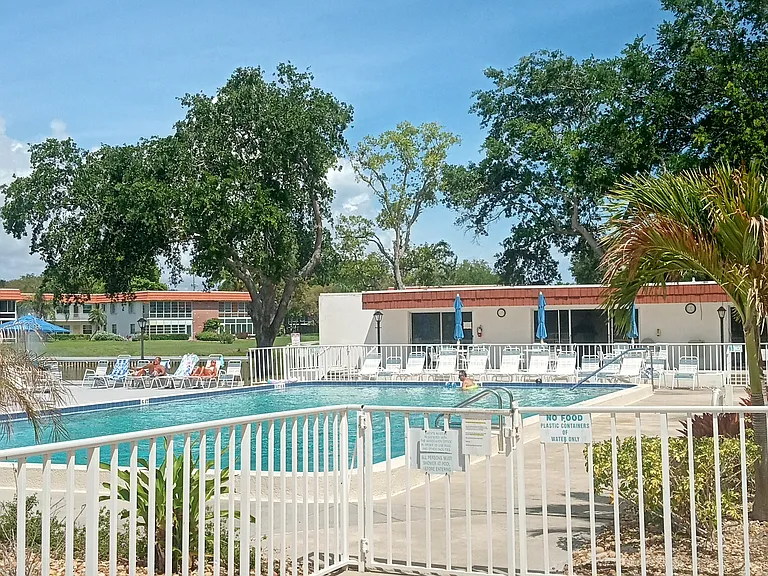 pool