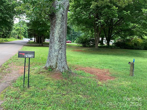 4th image of 2700 Penninger Cir