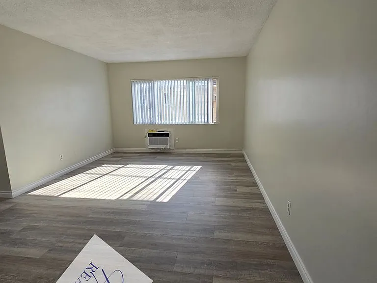 226 S Bandy Ave #7 — Photo 6