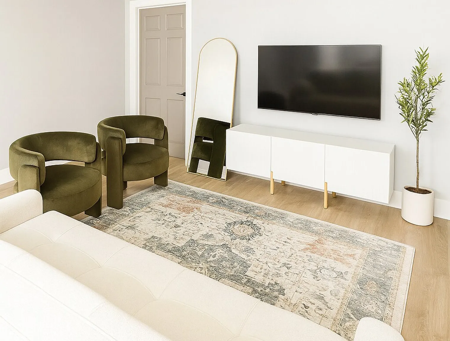 2 bed, 1.0 bath, $3,703 — Photo 2