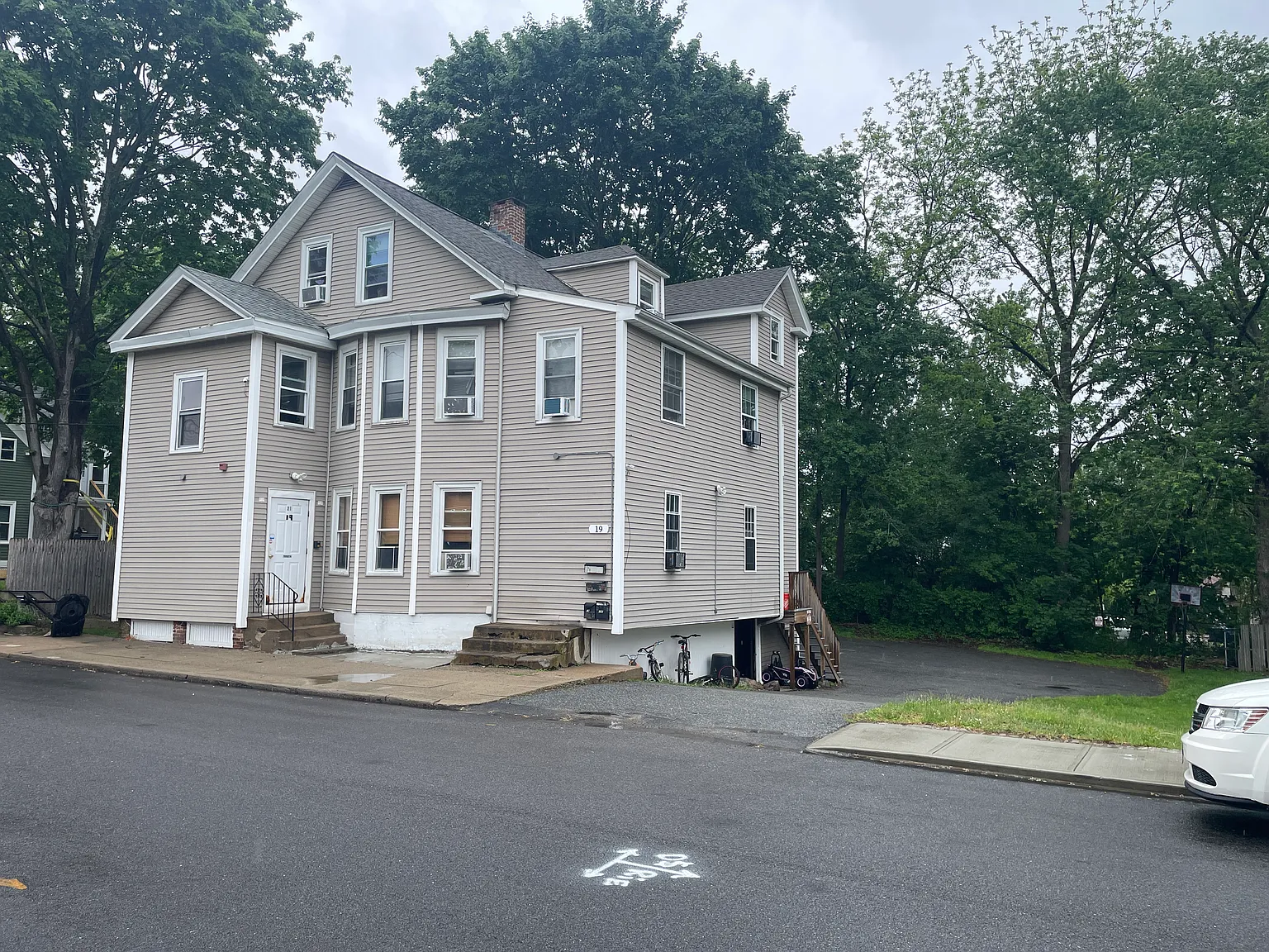 19 Andrews Ave — Photo 1