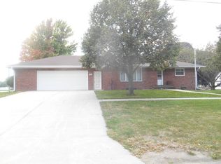 200 S 3rd St, Elgin, NE 68636