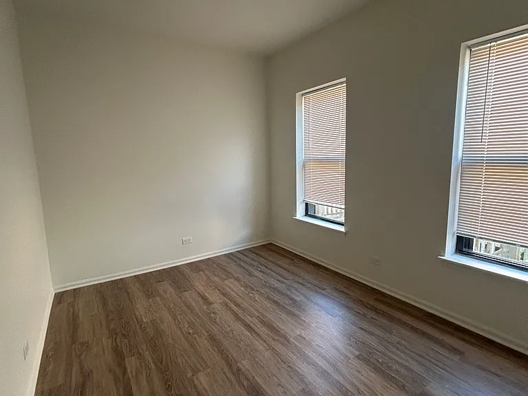 Washington Park Apartments — Photo 5