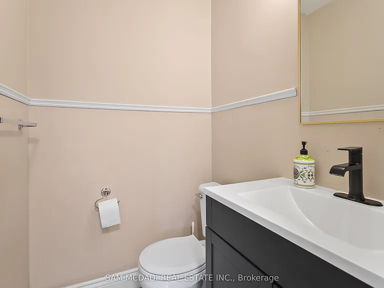 3949 Teakwood Dr — Photo 15