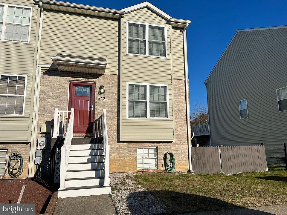1st image of 513 Sally Ln