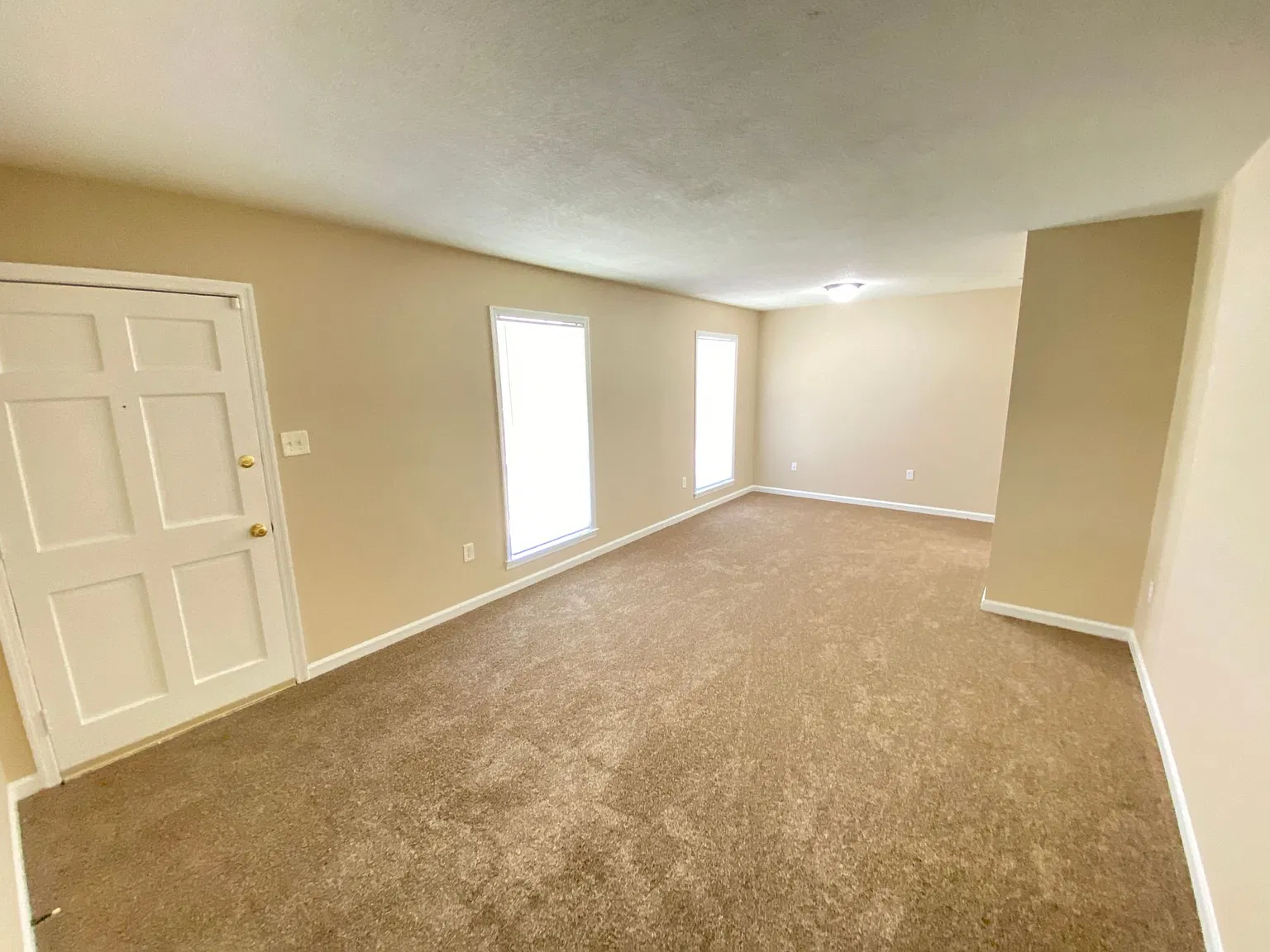 4009 Timberwood Dr N — Photo 3