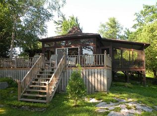 47245 Iroquois Island Shore Rd, Alexandria Bay, NY 13607