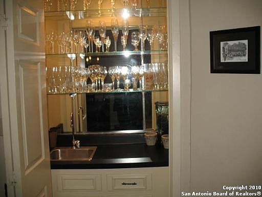 4th image of 2611 Eisenhauer Rd #503