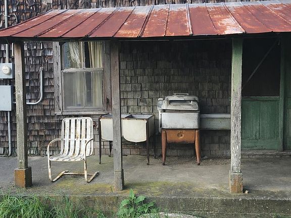 2nd image of 259 Sherman Rd