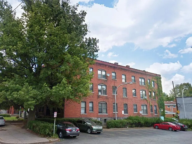 251 S Saint Clair St #8 — Photo 9
