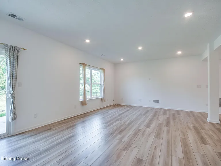17010 Meander Way — Photo 26