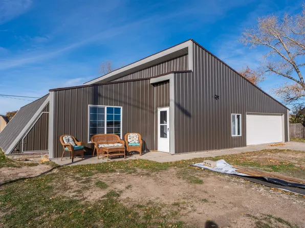 526 N Warren Ave, Glendo, WY 82213