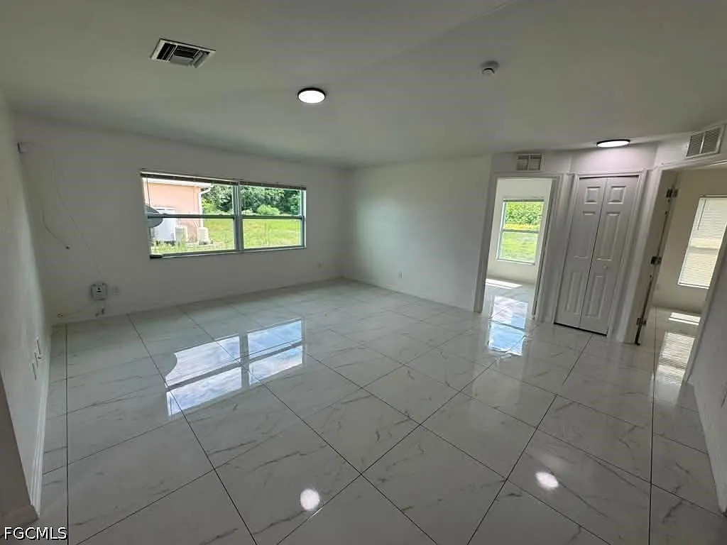 732 Ichabod Ave — Photo 4