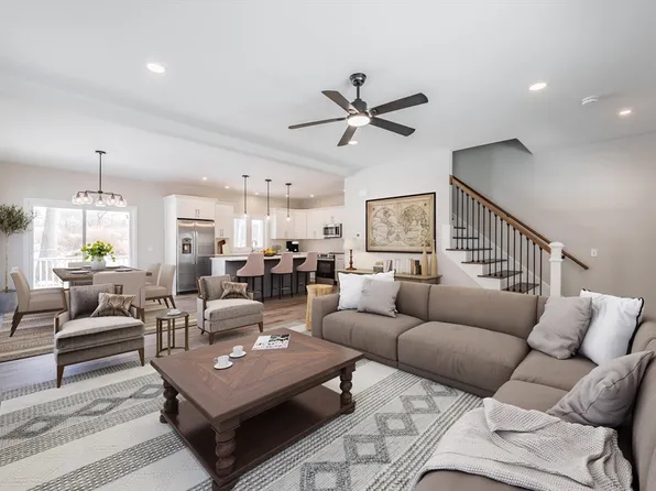 315 Morton St, Springfield, MA 01119