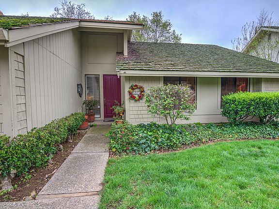 3rd image of 5372 Terrace Oak Cir