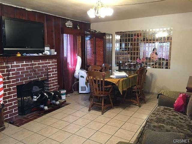 2nd image of 4707 Fir St